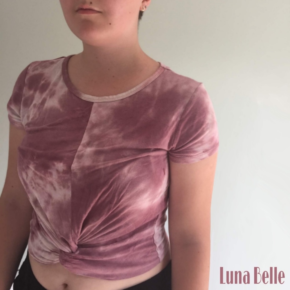 New Face Kisses Tie Dye Twisted Top Mulberry Taffy